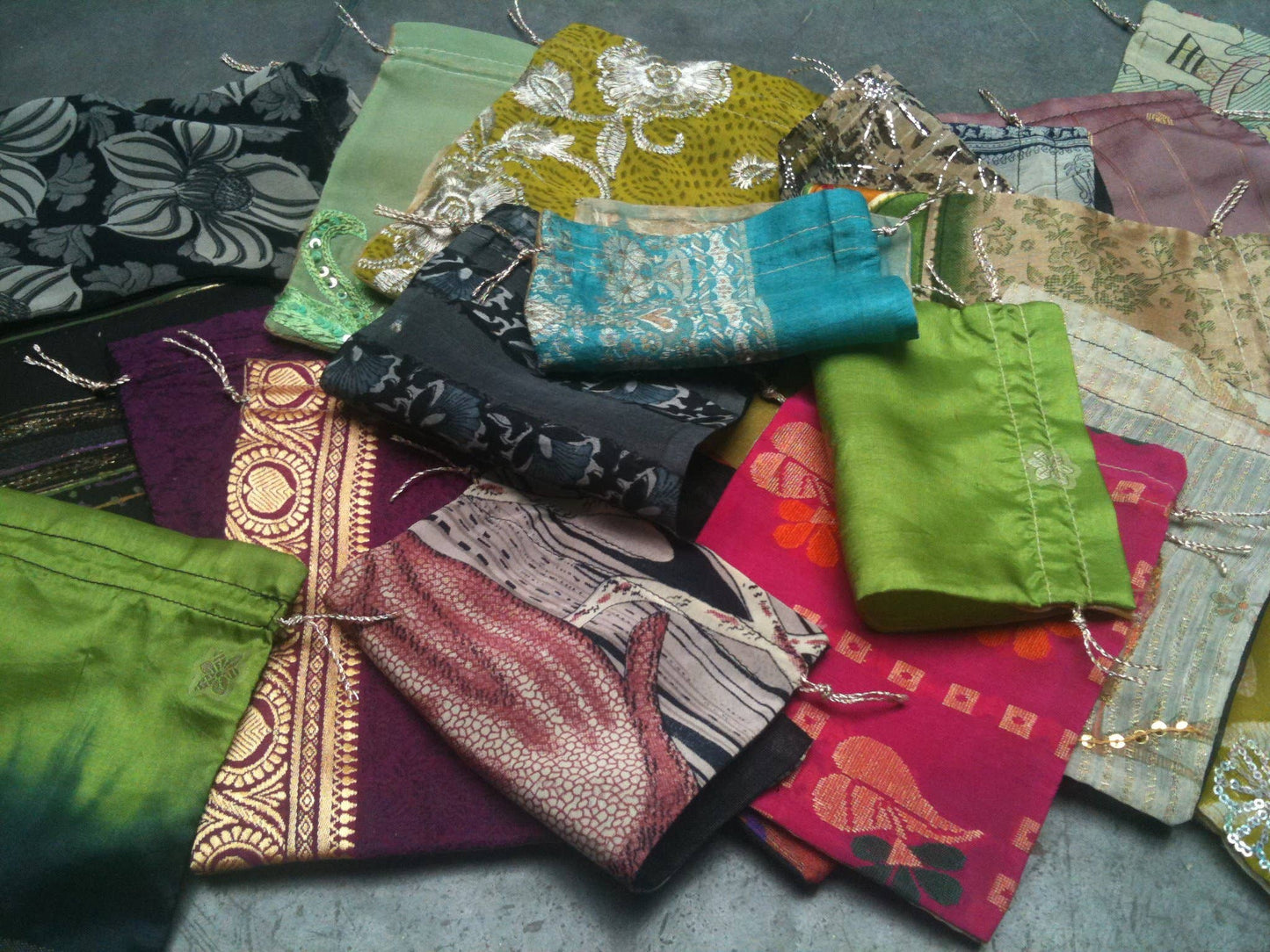 Upcycled Sari Gift Bags (Set of 4 Medium)