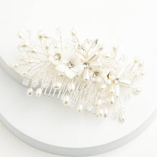 Pearl Blossom Dainty Flower and Crystal Comb