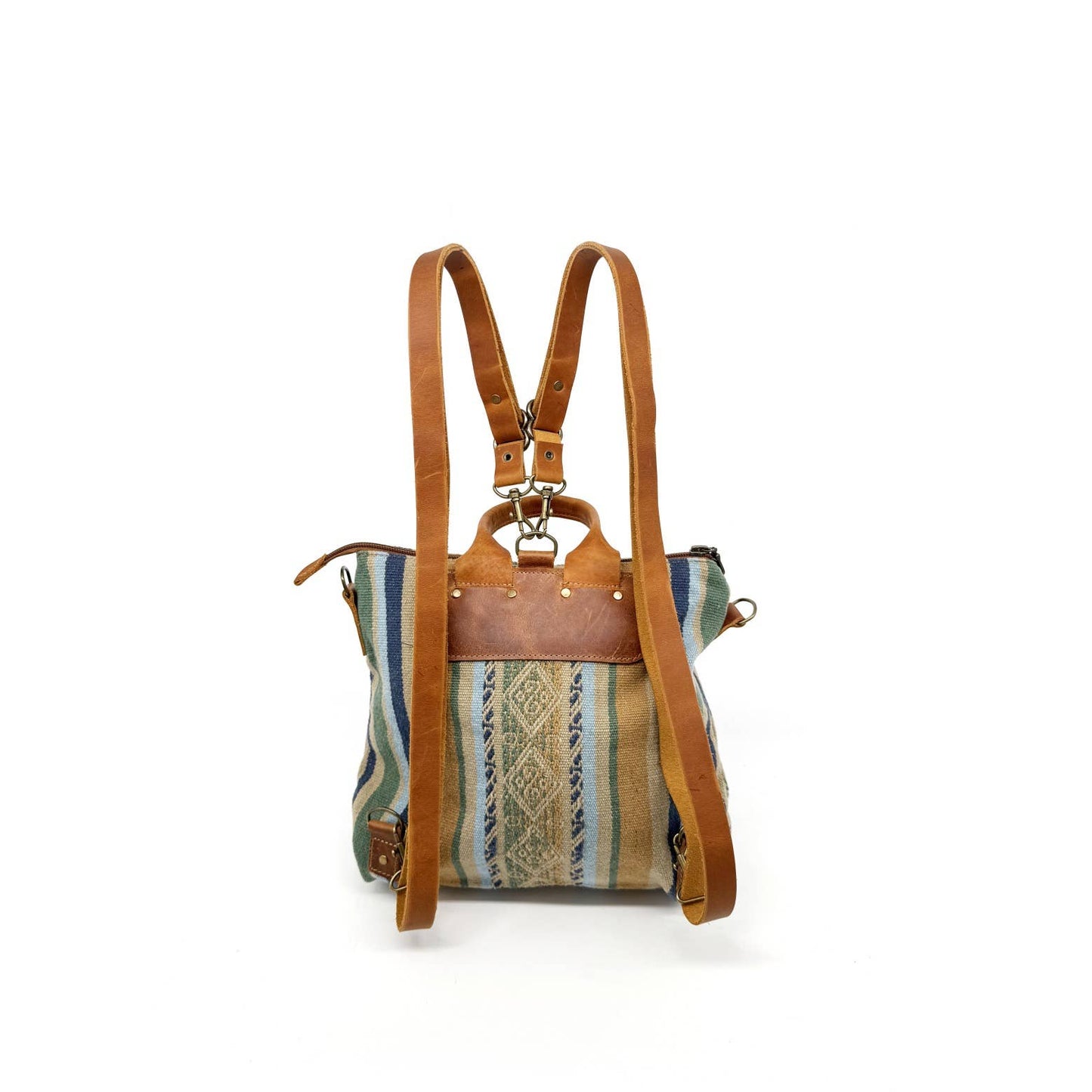 Puriq Crossbody Backpack in Mist