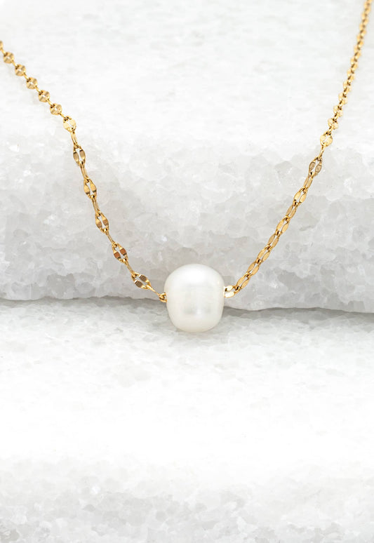 Annie Gold Pearl Necklace